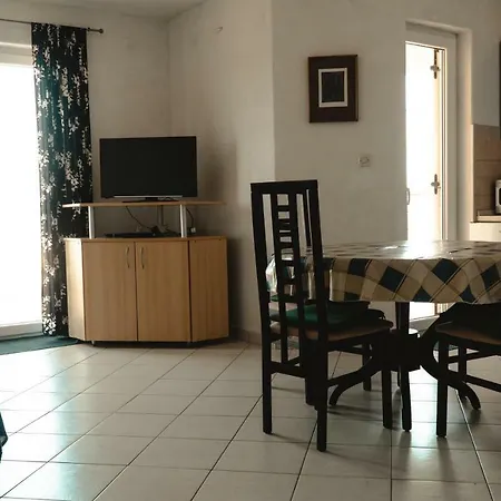 Njofra Banj Apartment Exterior photo